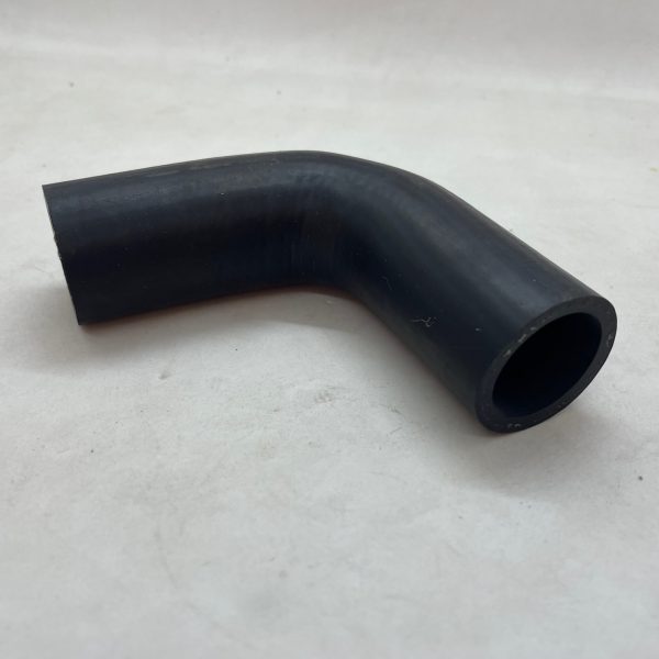 Middle Hose Triumph TR5 - 6