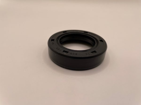 Gearbox Front Oil Seal - Twin Lip - TR2-6 - Image 2