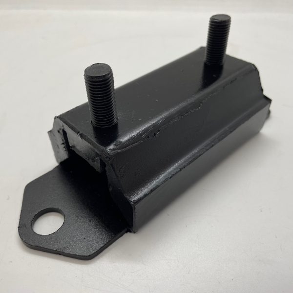 Gearbox Mount Triumph TR2-6 - Image 5